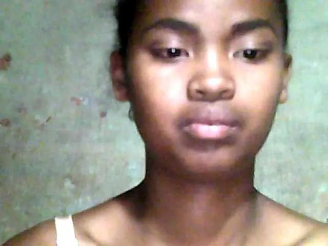 Allycha1 on BongaCams 