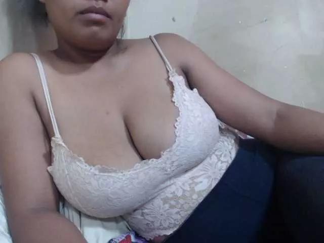 Anialove on BongaCams 