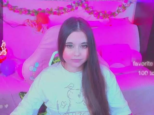 LittleKitsune on BongaCams 