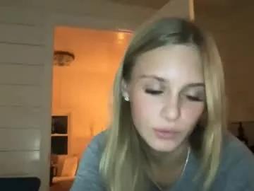 carlybora — Freechat on Chaturbate