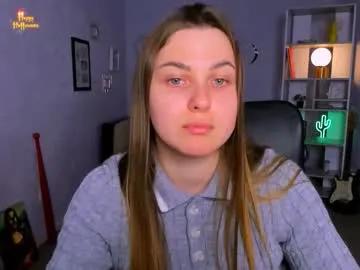 evelina_sun_ — GOAL: sexy dance [222 tokens remaining] Welcome to my room! #ass #natural #teen #tease #mistress