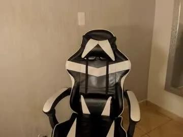 santiceballo — SHOW CUM!!! #18 #muscle #twink #bigcock #teen #latino [772 tokens remaining]