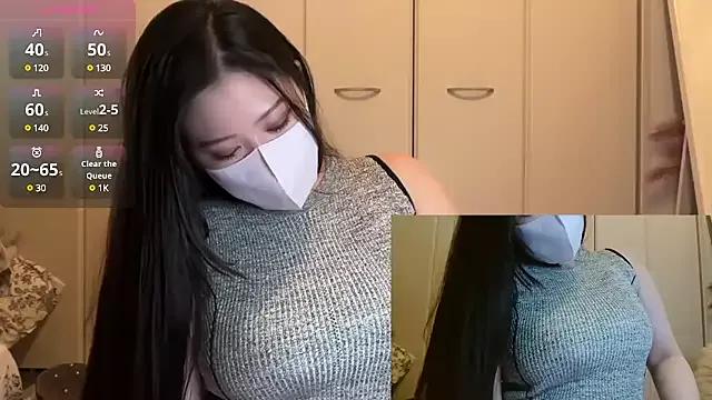 ___momo___0717 on StripChat 