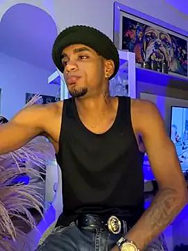 AaronCruz_ on StripChat 