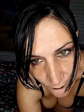 anaaamariaaaa on StripChat 