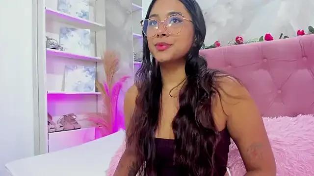 AnnaQueen_ on StripChat 