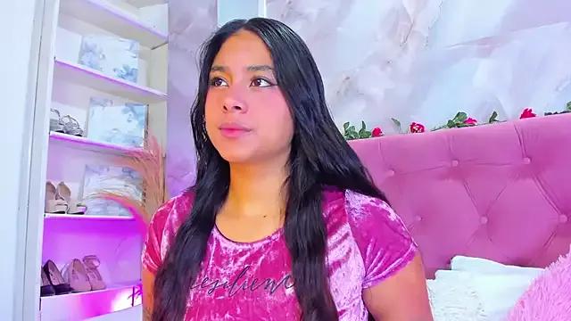 AnnaQueen_ on StripChat 