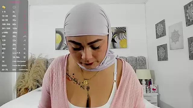 azaharaaa_ on StripChat 