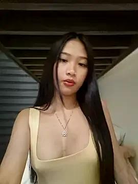 Bunny72772 on StripChat 
