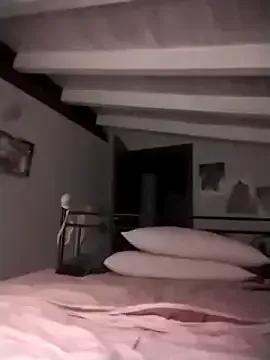 divinaerotica on StripChat 