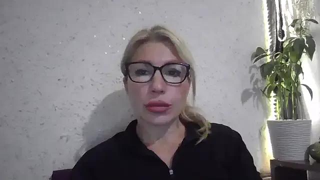 fox_red_lady7 — I'm raising money for a Power Bank and a