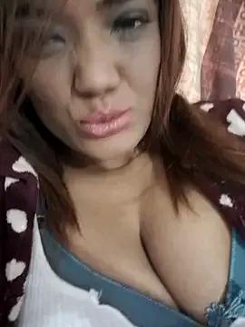Indianpleasure300 on StripChat 
