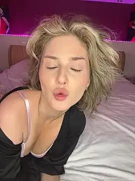 KellyKeler on StripChat 