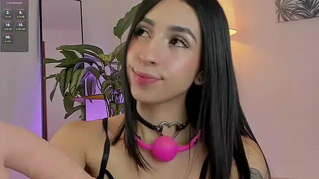 Lilithfosterr on StripChat 