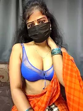 Misss-julli on StripChat 