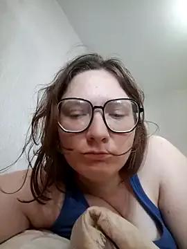NinaBigCherry on StripChat 