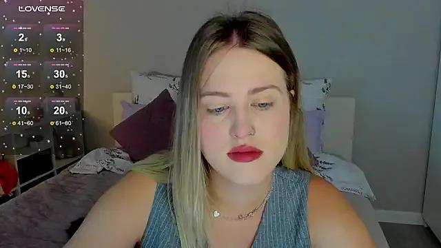 Sassy_Talkin_ on StripChat 