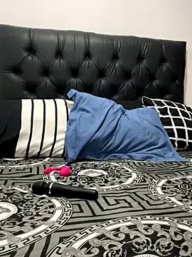 Selene_Wings22 on StripChat 