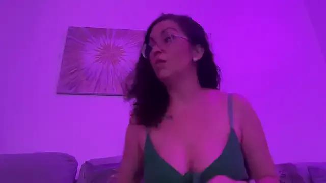 Serena_4you on StripChat 