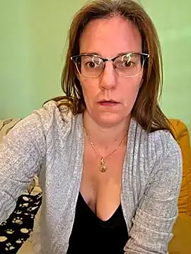 SpiceLea — NUE GODE ET ESSAI SQUIRT OU ORGASME