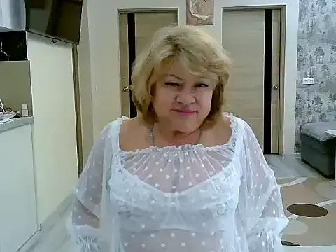 Sweet4104 — Lick ice cream off your girlfriend's but