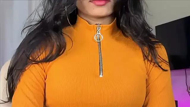 Wow-nisha on StripChat 