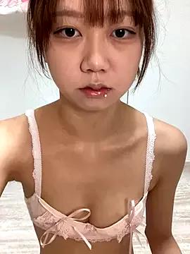 zaizaiNono on StripChat 